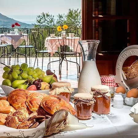 Couette-café Poggio Di Mare Castelluzzo